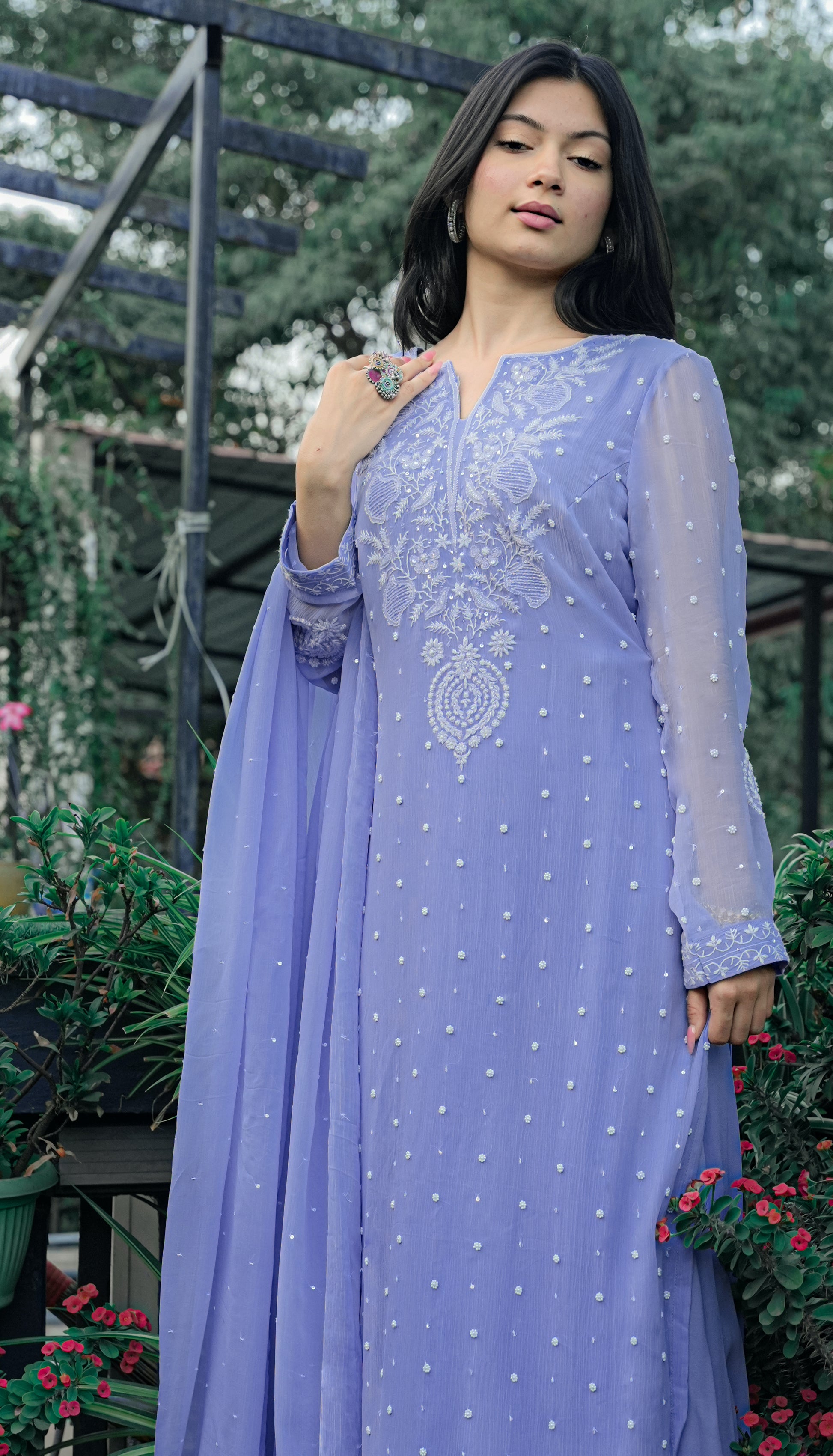 Kurta Set In Pure Chiffon Fabric With Pearl And Thread work